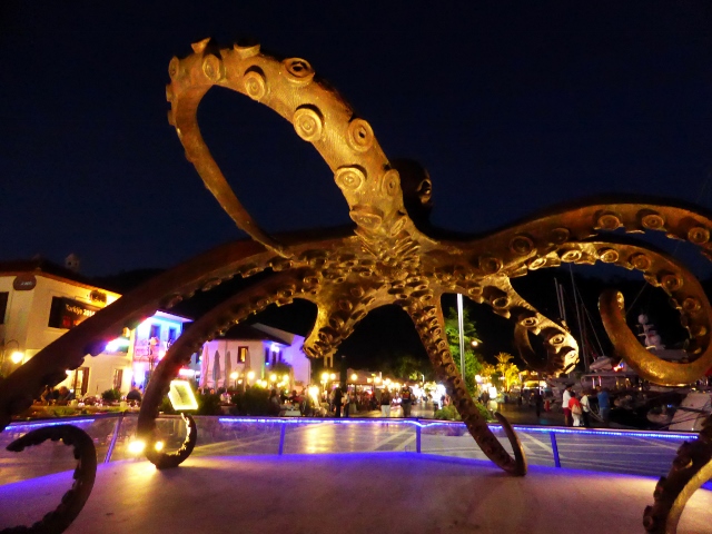 Our favorite sculpture is Octopus, with the head of an alien
