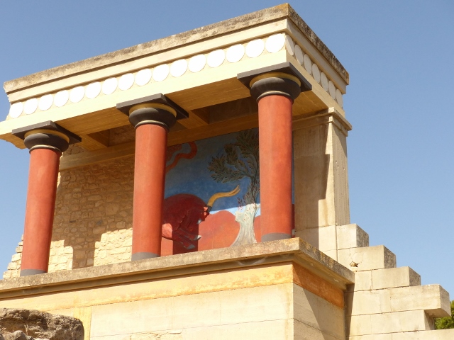 Charging bull fresco shows the building shape 